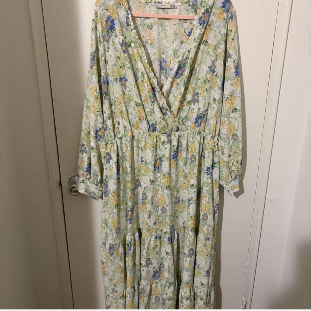 Black Tape Floral Long Sleeve Dress